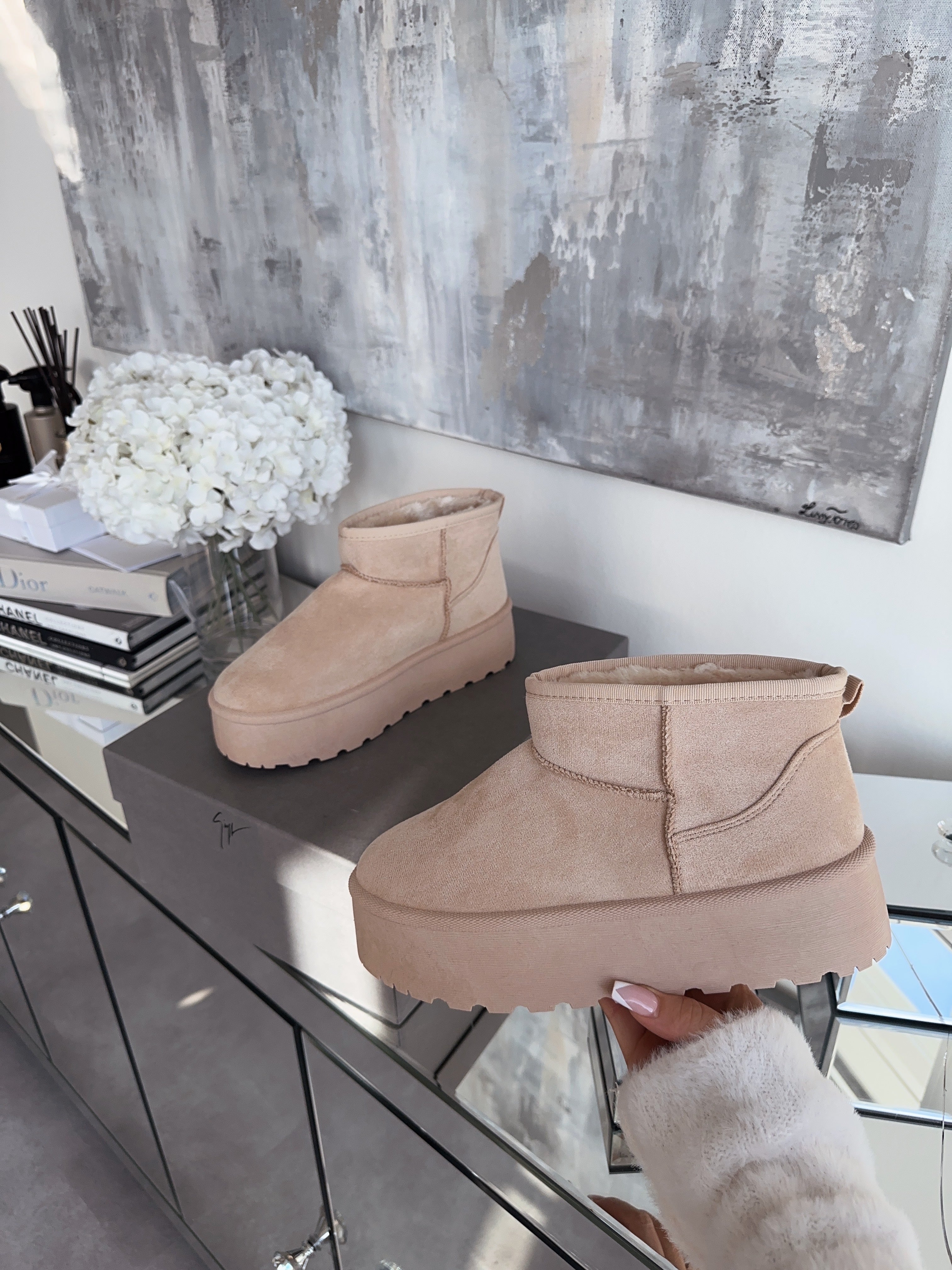 Beige platform ankle boots with lining