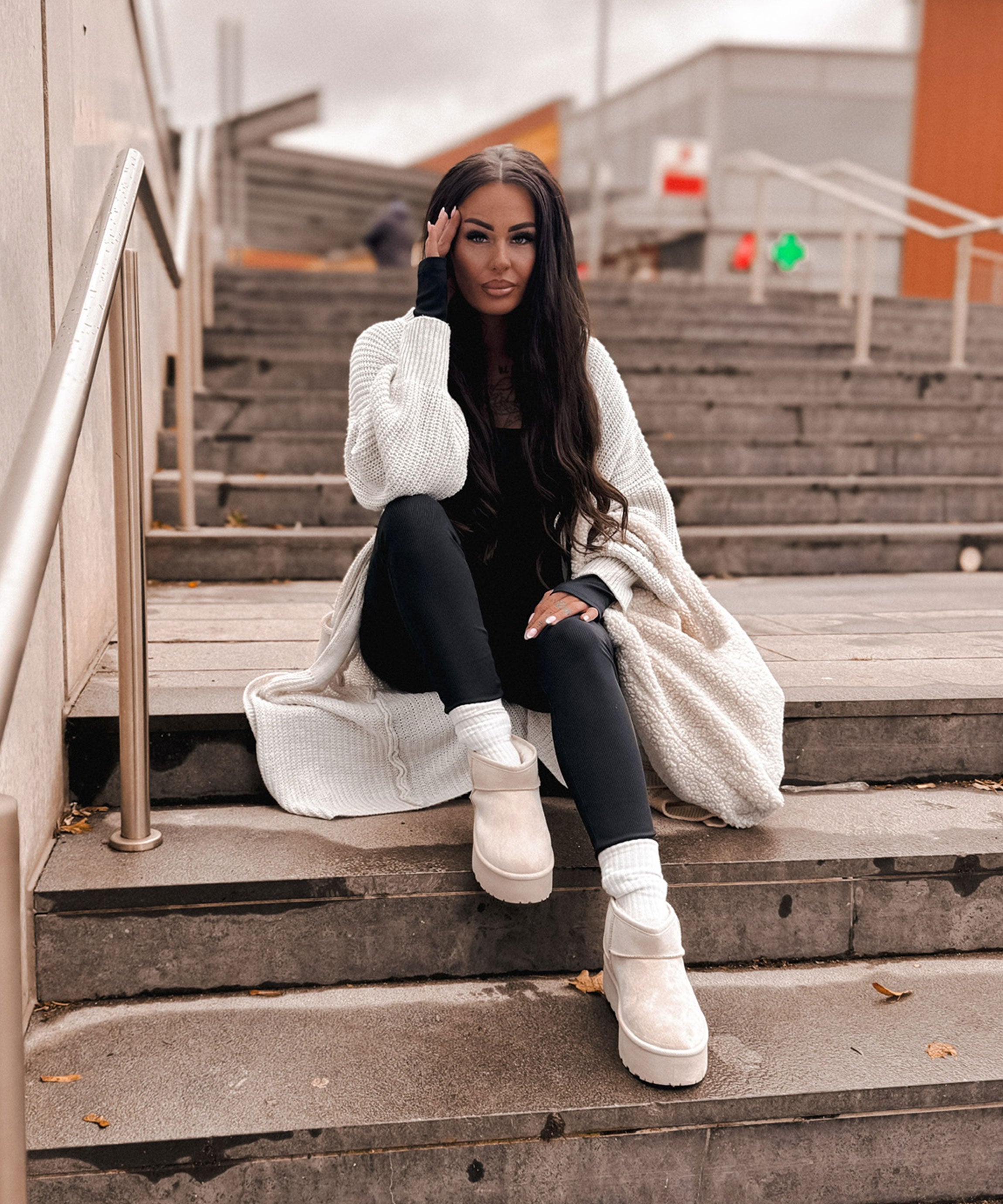 Beige platform ankle boots with lining