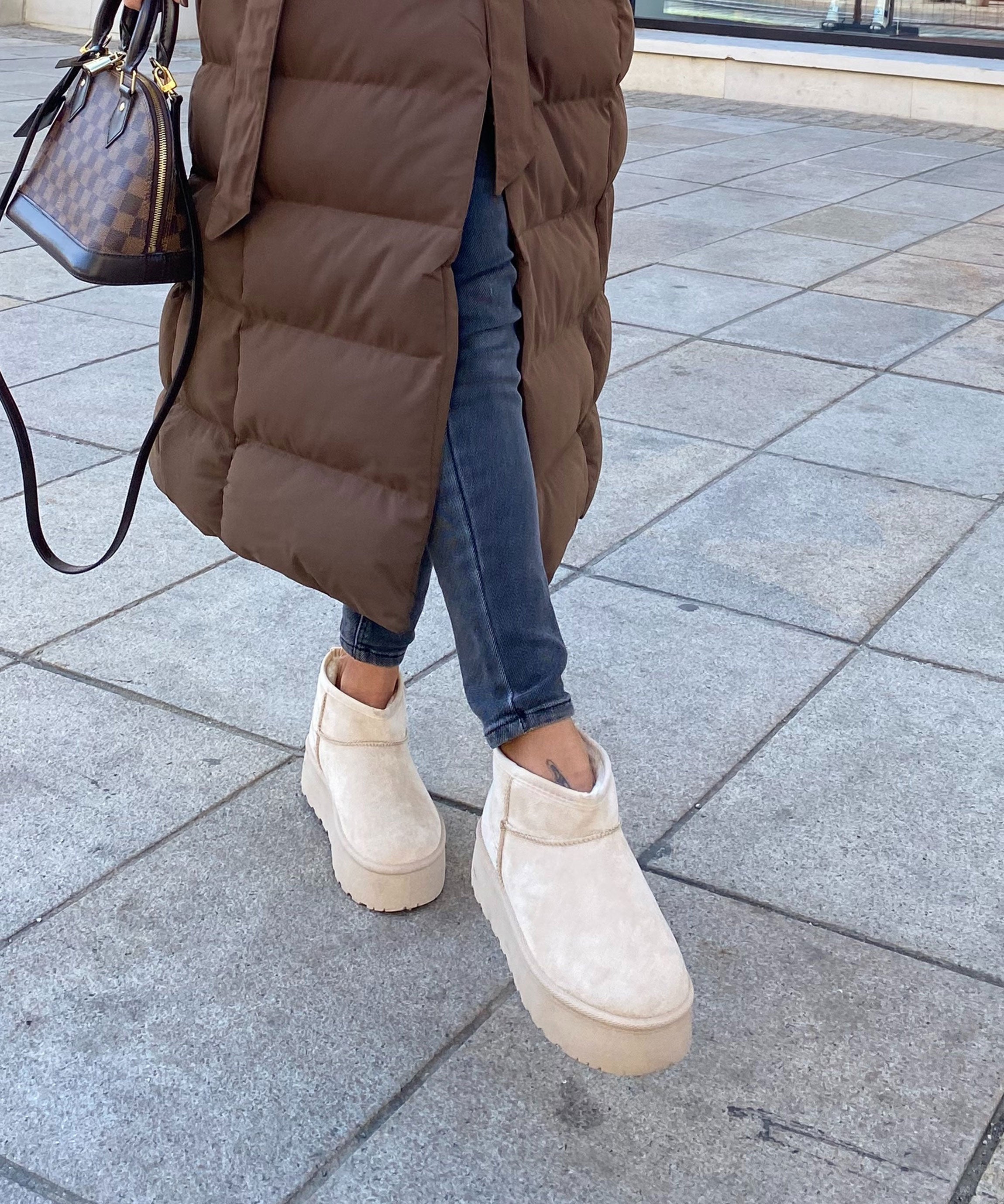 Beige platform ankle boots with lining