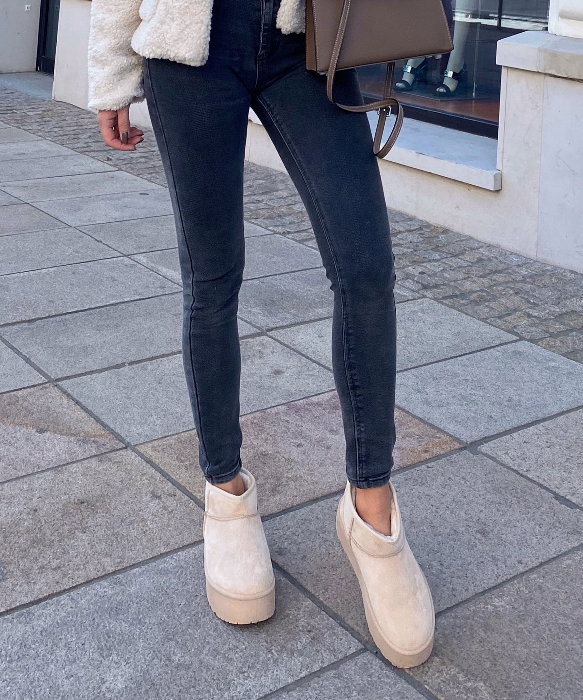 Beige platform ankle boots with lining