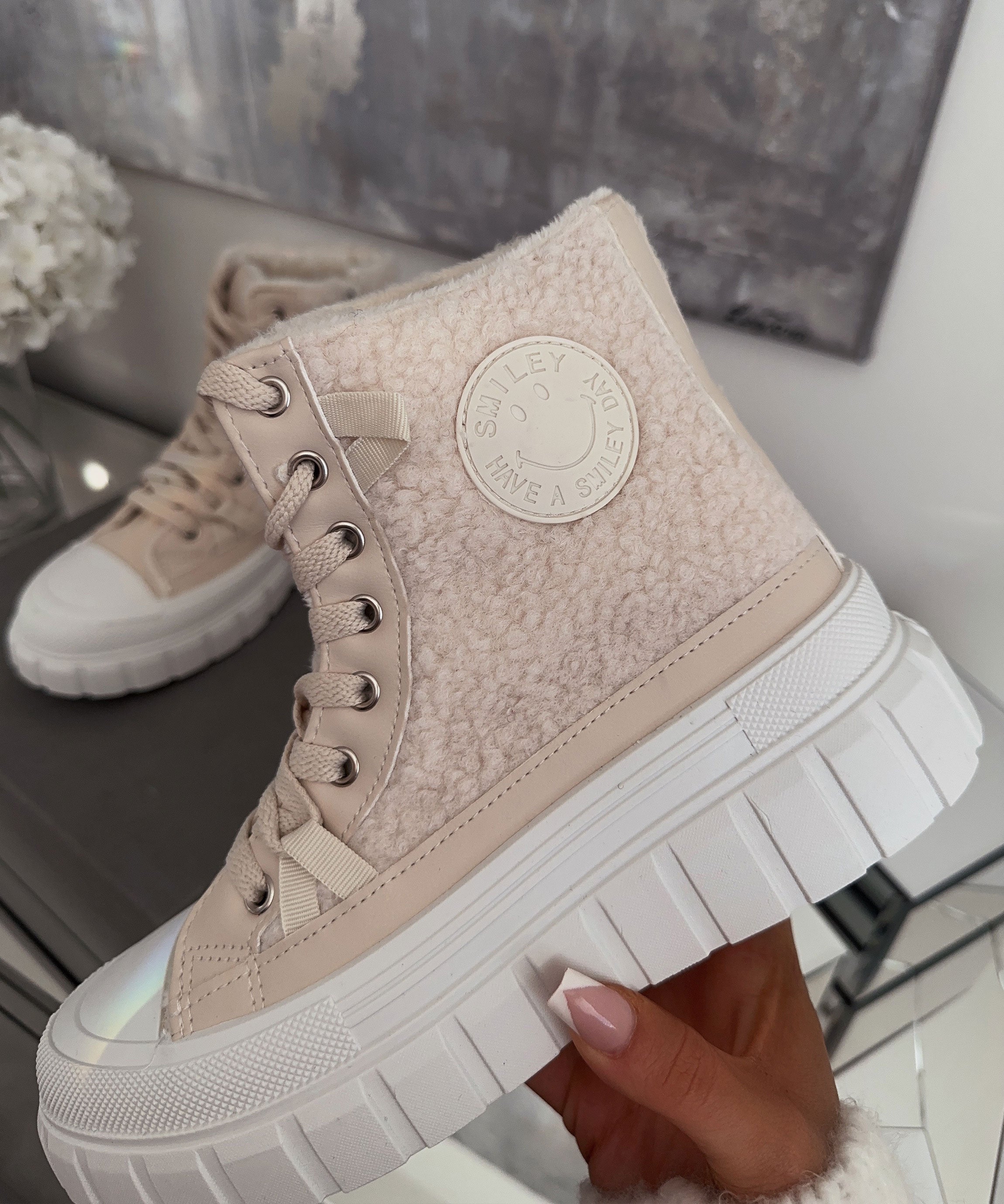 Beige teddysneakers